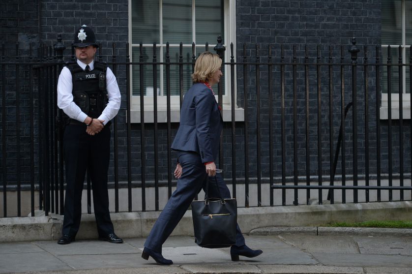 L'ex-ministre britannique de l'Intérieur, Amber Rudd, devant le 10 Downing Street