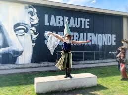 "La beauté sauvera le monde", sur le campus de Nanterre en mars 2018