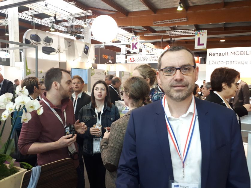 Philippe Rio, maire communiste de Grigny au salon des maires d'Ile-de-France