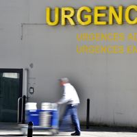 Philippe Halimi dénonce le "comportement autoritaire des directions hospitalières qui méprisent et humilient le personnel"