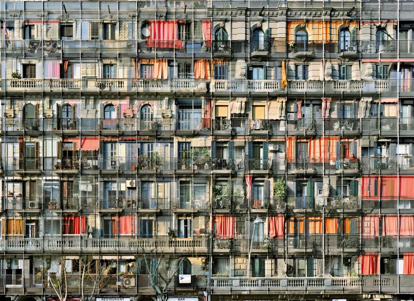 Stéphane Couturier Barcelone, Avenida del Parallel n°2, 2008 Série « Melting Point » © Stéphane Couturier. Collection Maison Européenne de la Photographie, Paris.