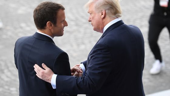 Emmanuel Macron veut compter sur la scène internationale. Il est le premier dirigeant étranger à se rendre en visite d'Etat à Washington sous l'ère Trump, le 23 avril 2018 ©AFP - ALAIN JOCARD