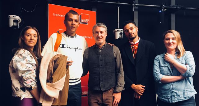 Coralie Barbier, Stromae, Antoine de Caunes, Luc Junior Tam et Charline Roux avec