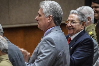 Miguel Diaz-Canel succède à Raul Castro à la présidence de Cuba Miguel Diaz-Canel succède à Raul Castro à la présidence de Cuba