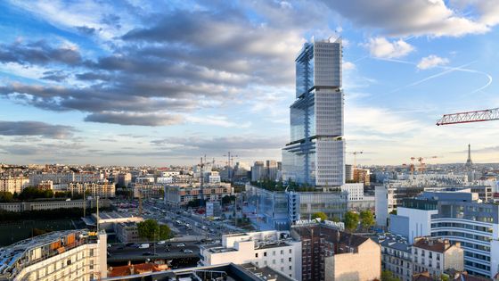 Le nouveau Palais de Justice de Paris avec ses 160 mètres de haut, n'est plus au cœur de la Cité mais Porte de Clichy, à la périphérie de la capitale. Tout un symbole. - Michael Tubiana