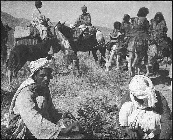 Afghanistan, Bala Murgab : hommes et instruments de musique (1939-1940)
