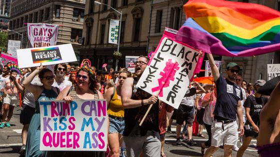 Manifestation pour les droits des LGBT+ et contre le racisme à New York, aux Etats-Unis ©Getty - Ed Lefkowicz /VW Pics/UIG