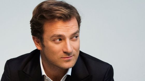Renaud Capuçon, violon. Son enregistrement des concertos de Béla Bartok avec le LSO dirigé par François-Xavier Roth est paru au début de ce printemps 2018 - Simon Fowler / Erato