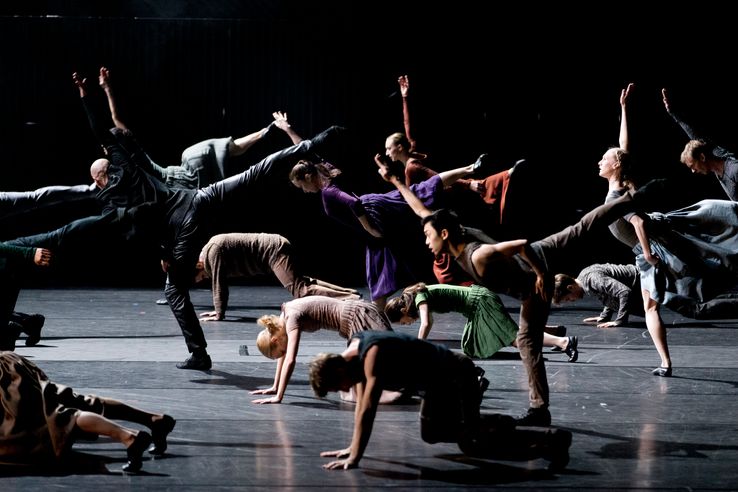 Le ballet Roméo et Juliette de la chorégraphe Sasha Waltz ici à Paris en 2015, y est redonné depuis le 6 avril