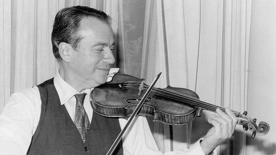Henryk Szeryng (GERMANY OUT) 1921 - 1988Geiger, Mexiko- Aufnahme 1972 ©Getty - Jeismann-Schrumpf/ullstein bild
