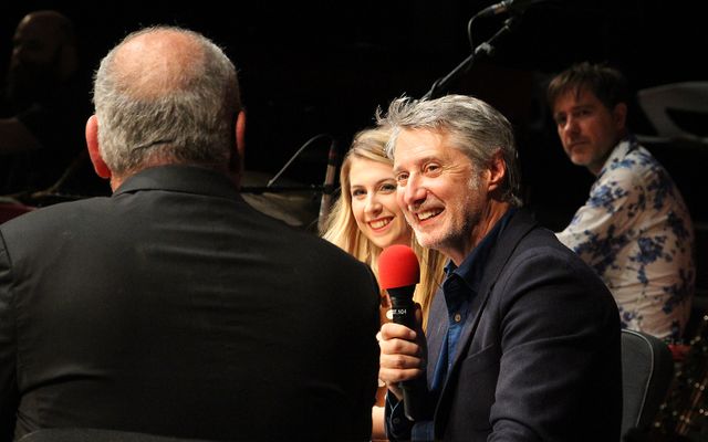 Laura Laune et Antoine de Caunes