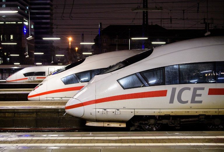 En Allemagne, la Deutsche Bahn s'est repositionnée pour affronter la concurrence en développant les lignes à grande vitesse ICE.