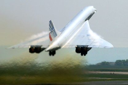 Le concorde au décollage Le concorde au décollage