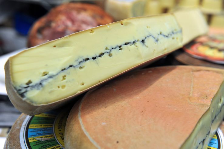 Le morbier fait partie des fromages responsables de la mort d'une dizaine de personnes en 2015 et 2016 suite à une contamination à la salmonelle.