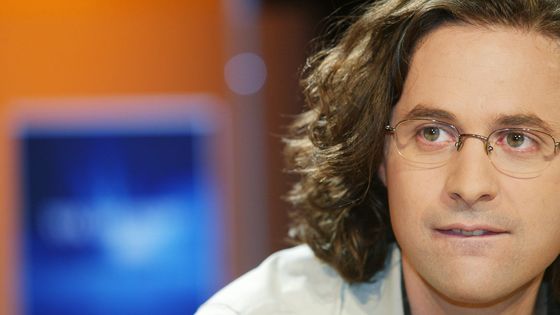 Charles Pépin dans l'émission Vol de nuit en 2002 ©AFP - FRANCK FIFE