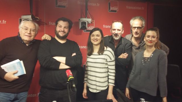 "Vous Les Femmes", de gauche à droite : Albert Algoud, Xavier Monferran, Blandine Dancette, Daniel Morin, Hervé Pauchon, Diane Ducret