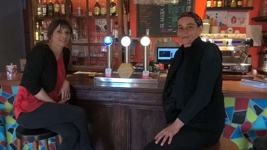 Laurette et Magalie LEROUX, "Chez la Marcelle"
