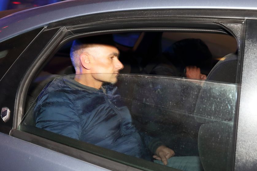 Un des suspects arrêtés arrivant au Palais de justice de la Valette le 5 décembre 2017