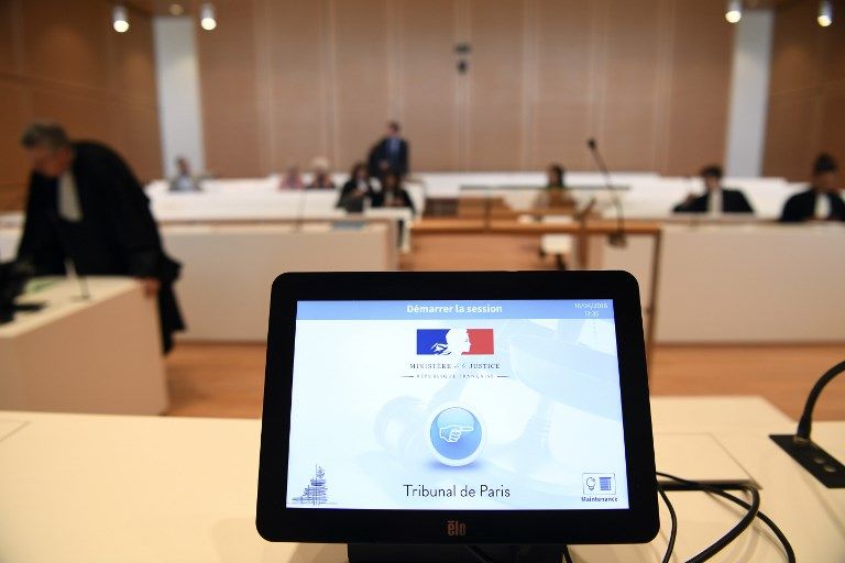 Les avocats se préparent pour une audition dans le nouveau Tribunal de Paris. (16/04/2018)