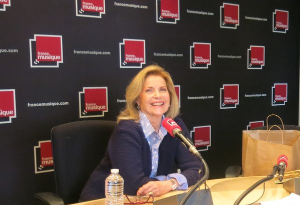 France Musique, studio 141... Jacqueline Boyer présente "Histoire de trois vies extraordinaires"