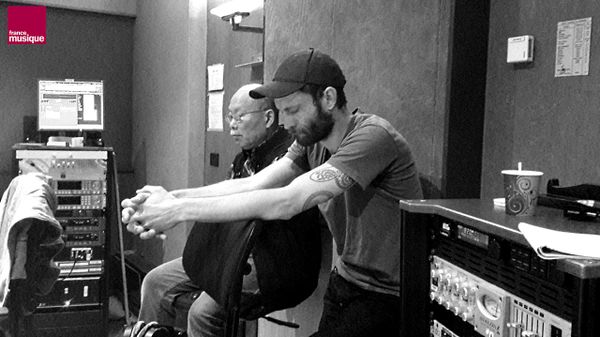 Giovanni Di Domenico et Akira Sakata en réécoute au studio 107