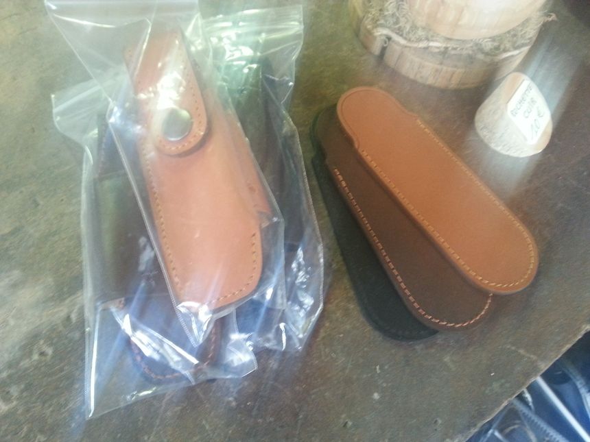 ETUI DE CUIR EN VACHE