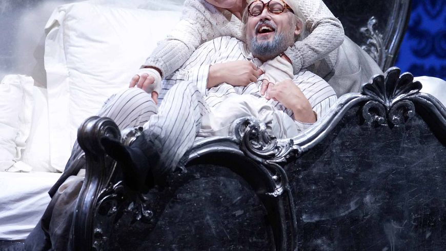 Alexey Tikhomirov (Le roi Dodon) et Agnes Zwierko (Amelfa)