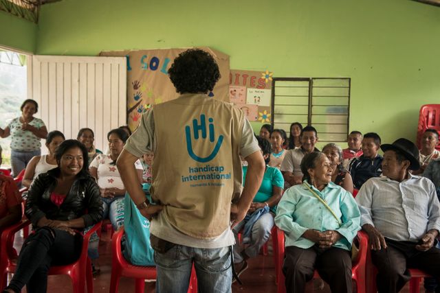 Action de sensibilisation d'Handicap International à la Capilla