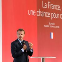 Le président français Emmanuel Macron lors de la présentation du plan de bataille du gouvernement français pour les zones les plus défavorisées du pays, le 22 mai 2018 à Paris.
