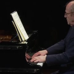 Debussy : Debussy : Valse « La plus que lente » (Alain Planès, piano)