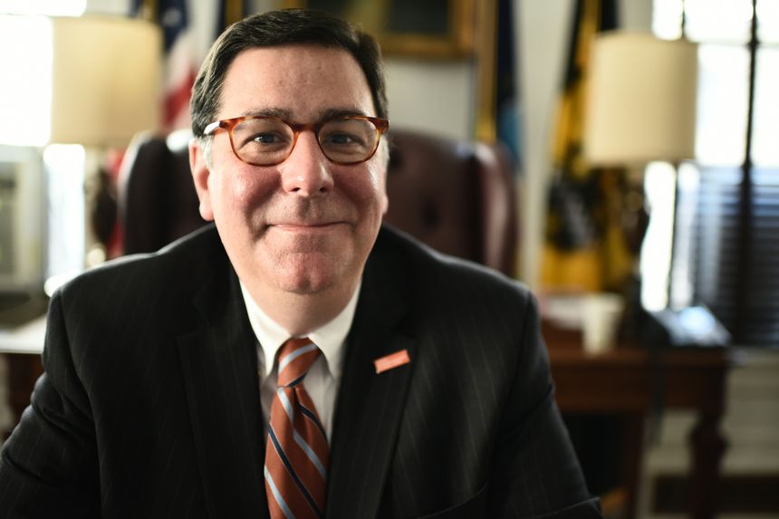 Le maire démocrate de Pittsburgh William Peduto avait réagi immédiatement au retrait des USA des Accords de Paris