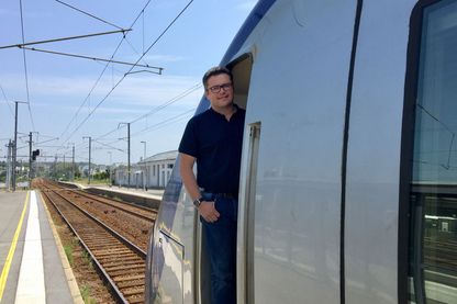 Bertrand Legendre cheminot, à bord de son automotrice Alstom Z21500. Bertrand Legendre cheminot, à bord de son automotrice Alstom Z21500.