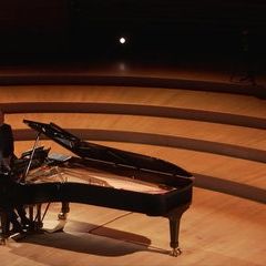 Debussy : Valse romantique (Alain Planès, piano)