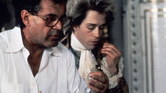 Milos Forman et Tom Hulce sur le tournage d’ “Amadeus” (1984) ©AFP - The Saul Zaentz Company AMLF / Collection Christophel