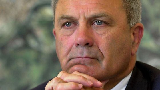 Jacques Godfrain, le président de la fondation Charles de Gaulle, est l'invité d'Hélène Roussel ©Maxppp - Le Midi Libre / François CELIE