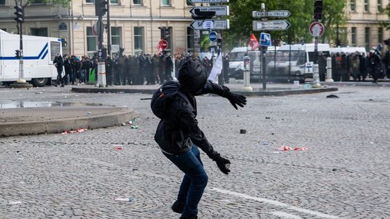Des violences ont été éclaté, en marge du défilé du 1er mai, à Paris. ©AFP - David Speier