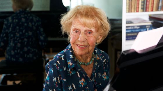 Colette Maze en mai 2018 dans son appartement parisien. ©Radio France - Aliette de Laleu