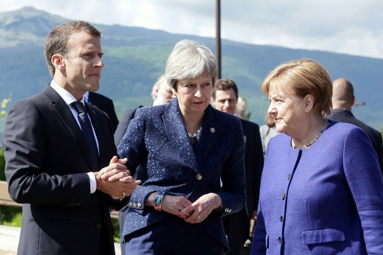 Emmanuel Macron, Theresa May et Angela Merkel, à Sofia hier