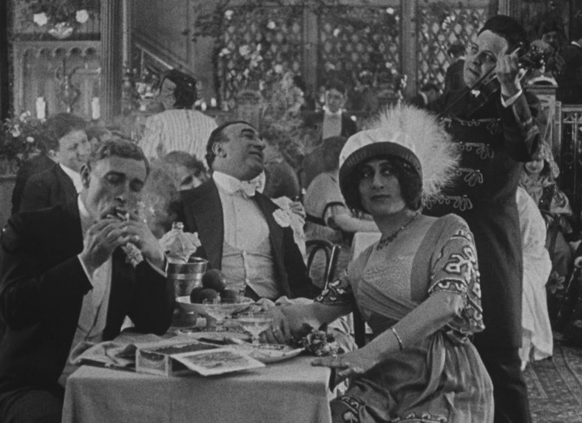 Image de Paris 1900 de Nicole Védrès (1947)