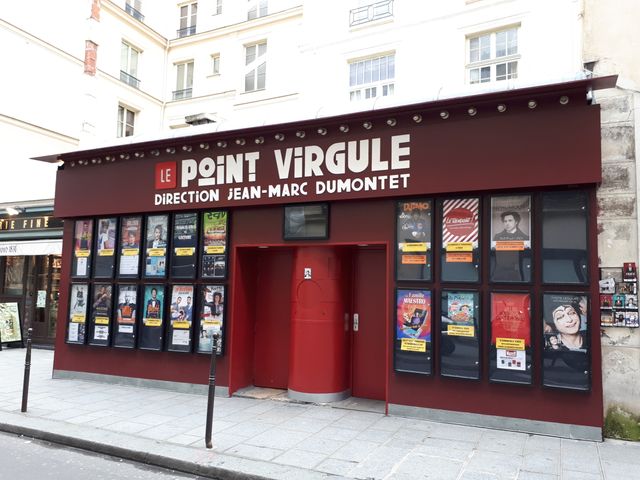 La célèbre salle Le Point Virgule à Paris, propriété du producteur Jean-Marc Dumontet.