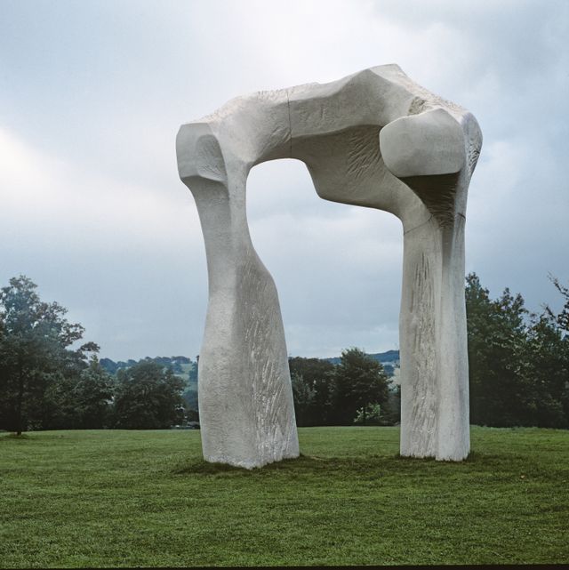 Henry Moore, The Arch, 1963-69