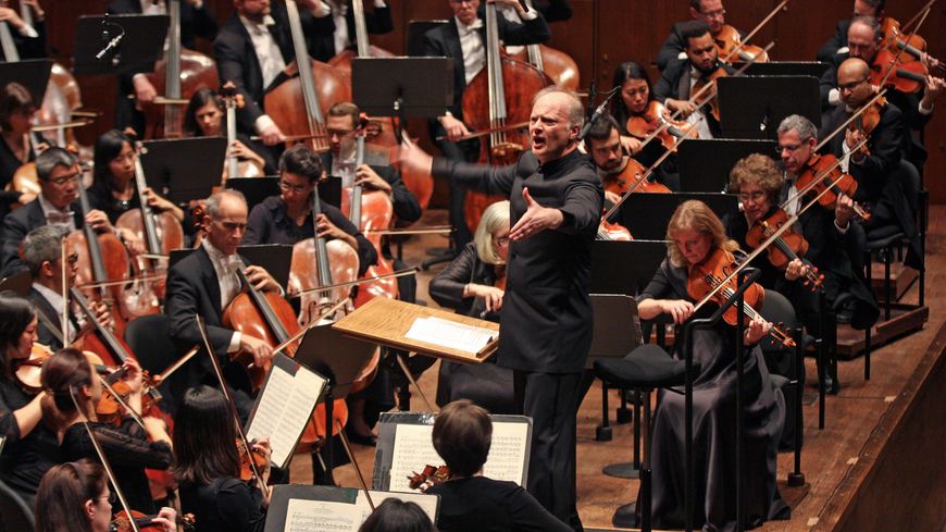 L'Orchestre philharmonique de New York interdit à ses musiciennes de porter des pantalons sur scène