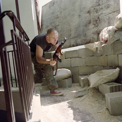 Un milicien croate en juillet 1992 à Sarajevo