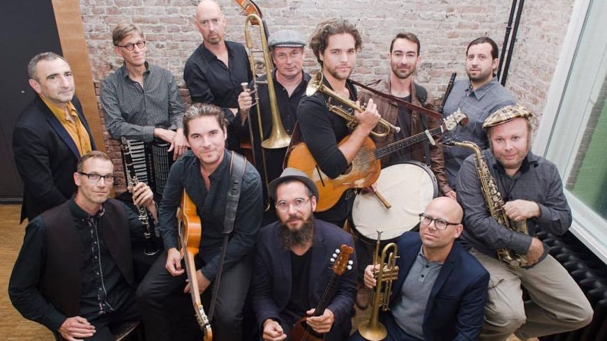 Amsterdam Klezmer Band & Söndörgö
