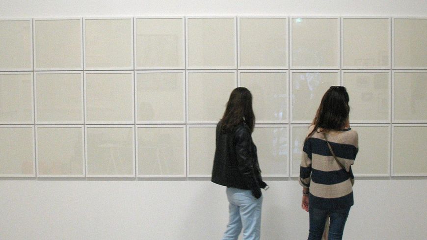 "Signer Paul" composition cheveux sous verre, DRAWING ROOM, Salon du dessin contemporain à la Panacée (Montpellier), 2015
