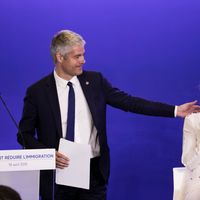 Laurent Wauquiez a limogé la vice-présidente des Républicains, Virginie Calmels, qui l’avait critiqué. Ici, les deux réunis le 18 avril 2018 pour une convention au siège du parti, sur l'immigration