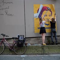 "Merci Simone", hommage de la génération actuelle à celle qui permit notamment la légalisation de l'avortement en 1974