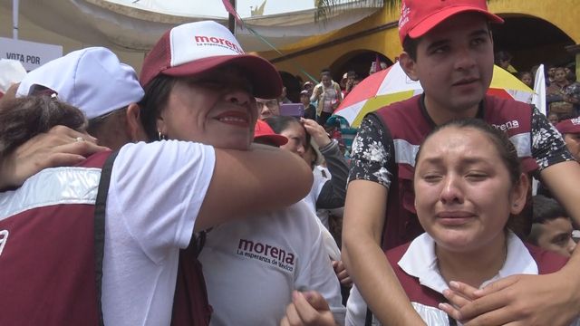 Les habitants d'Apaseo el alto touchés par le courage de Carmen Ortiz, veuve du candidat assassiné