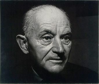 Daniel-Henry Kahnweiler (1884-1979) en 1956, photographié par (Karl Heinz Hargesheimer (1924–1971)