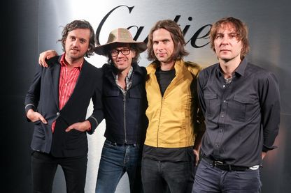 Phoenix, avec Thomas Mars, Deck d'Arcy, Laurent Brancowitz et Christian Mazzalai le 5 avril 2018 à San Francisco, en Californie. Phoenix, avec Thomas Mars, Deck d'Arcy, Laurent Brancowitz et Christian Mazzalai le 5 avril 2018 à San Francisco, en Californie.